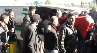 Mersin Azerbaycan'da Yanarak Ölen İşçi Toprağa Verildi Azerbaycan'da Yanarak Ölen İşçi Toprağa...