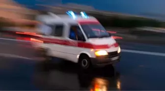 Ambulans Şoförünün Çaptığı Genç Hayatını Kaybetti