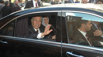 Arınç Manisa'da Nikah Şahitliği Yaptı