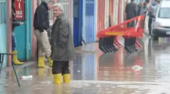 Edirne'de Dereler Taştı, Evleri Su Bastı