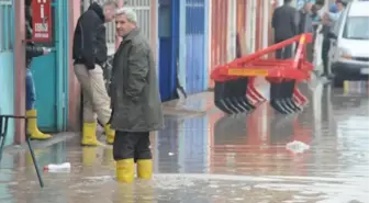 Edirne'de Evleri Su Bastı