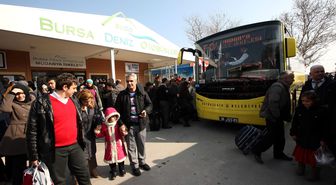 Budo'nun 10 Bininci Yolcusu Çiçeklerle Karşılandı