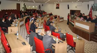 Mecliste Köylere Hizmet Tartışması