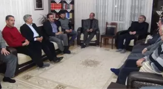 AK Parti İl Teşkilatı, Mahalle Başkanlarıyla Toplantı Yaptı