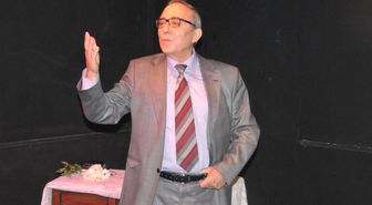 Ataol Behramoğlu Atakum'da Sanatseverlerle Buluştu