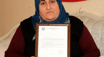 Rektör Prof. Dr. Aygün Attar, Gülsüm Kabadayı'yı Kutladı