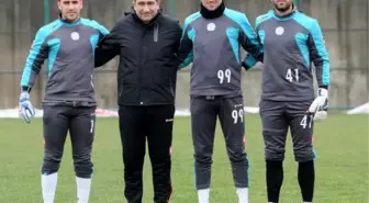 Çaykur Rizespor'da Kale Emin Ellerde