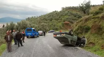 El Freni Boşalan Otomobil Yola Uçtu