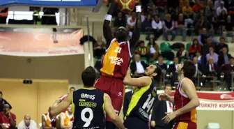 Fenerbahçe Ülker - Galatasaray Medical Park: 63-57