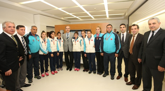Başkan Altepe´Den Şampiyonlara Ödül