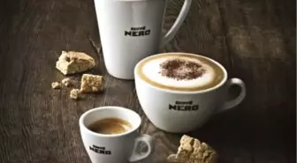 Chrissi Poland Caffè Nero'da