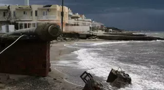 Ayvalık'ta Yağmur ve Lodos Büyük Hasara Yolaçtı