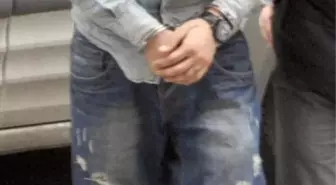Birlikte Alkol Aldığı İkizleri Bıçakladı