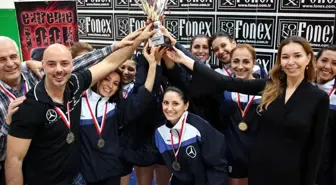 Fonex Şirketler Voleybol Ligi Şampiyonu Avea Oldu