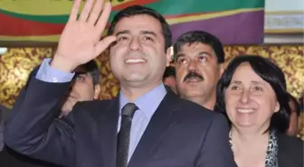 Selahattin Demirtaş: Kürde, Kürtçe Niye Yasak