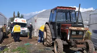 Traktörün Şaftına Elbiseleri Takılan Çocuk Öldü