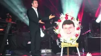 Ferhat Göçer'den Ferdi Özbeğen'e Büyük Vefa