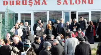 Silivri Cezaevi Önünde Avukatlar ve Milletvekillerinden Sert Açıklama