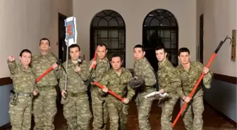 'Emret Komutanım' Yeniden