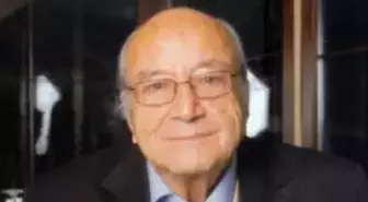 Edebiyatın 90 Yaşındaki Delikanlısına Saygı