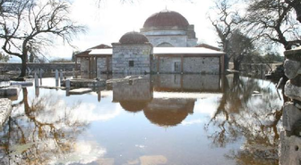 Tarih Sular Altında