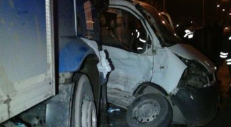 Otomobil Kamyonla Çarpıştı: 1 Ölü, 1 Yaralı