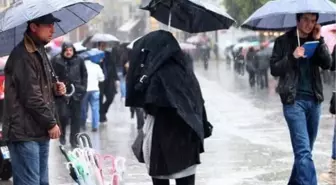 İzmir'in Batı İlçelerinde Kuvvetli Yağış