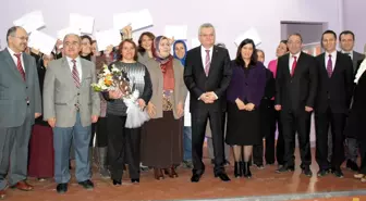 Aile Rehberliği Eğitimlerini Tamamlayan Kursiyerlere Sertifika