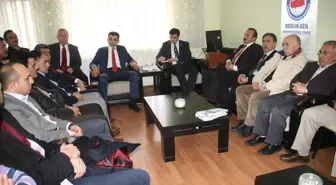 AK Parti Yozgat Milletvekili Başer, Memur-Sen'i Ziyaret Etti