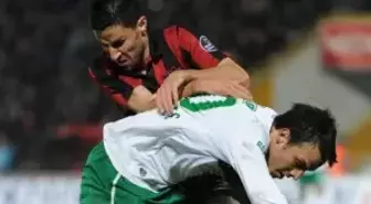 Futbolcular Mağlubiyete Üzülüyor