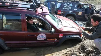 Off-Road Tutkunları Adrenalin Yaşadı