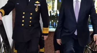 Yeni Donanma Komutanı Valiliği Ziyaret Etti