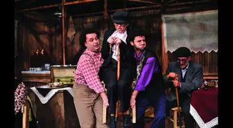 Adt 'Pişti' Adlı Oyunu Demre'de Sahneledi