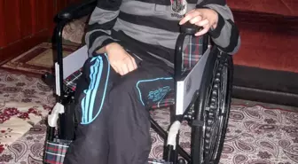 Engelli Gence Tekerlekli Sandalye Hediye Edildi