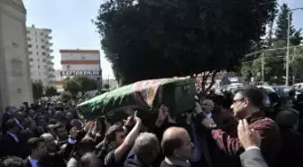 Tiyatrocu Rahmet Uysal Mersin'de Toprağa Verildi