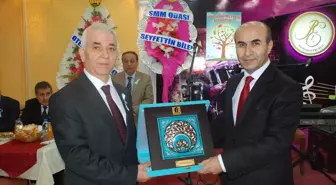 Vergi Rekortmenlerine Plaket Verildi