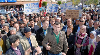 2B Eylemcileri Antalya- Mersin Karayolu'nu Kapattı