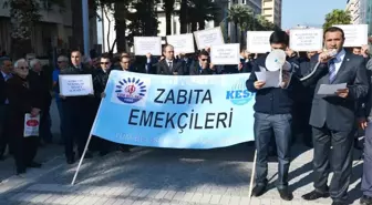 Zabıtaya Yönelik Saldırılar İzmir'de Protesto Edildi