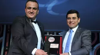 Başkan Tütüncü'ye Plaket