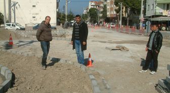 Burhaniye'de Kütüphane Kavşağı'na Düzenleme