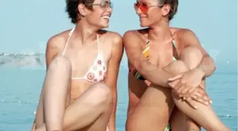 Nil Erkoçlar da Soyunmuş!