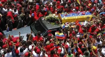 Venezuella Devlet Başkanı Chavez'in Hayatını Kaybetmesi