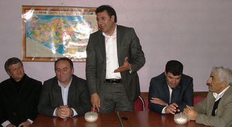 Başkan İşleyen Köylerde Büyükşehir Yasasını Anlattı