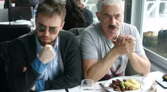 Dalkılıç, Usta Yönetmen Altıoklar'ın Kanatları Altında