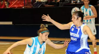 Dinamo Moskova: 66 - Kayseri Kaski: 61