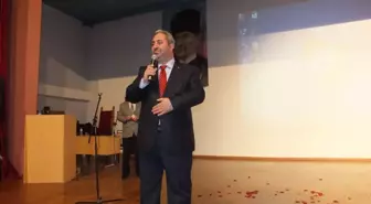 Mehmet Akif Şiirlerini En Güzel Okumak İçin Yarıştılar