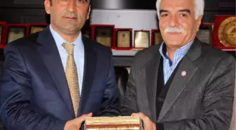 Alevi Dedelerinden Ak Partili Başkana, 'Sürece Destek' Ziyareti