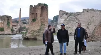 Bü Rektörü ve Hasankeyf Kazı Başkanı Hasankeyf'i Ziyaret Etti