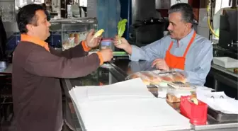 'Limon'u Yanından Ayırmıyor