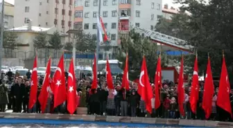 Erzurum'da Kurtuluş Törenleri Kısa Sürdü